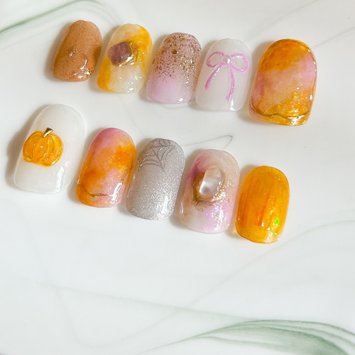 光るハロウィンブラックマグネットニュアンスネイル お化け かぼちゃ 秋 黒 No.20 秋 かぼちゃ ハロウィン ニュアンス 個性派 マグネット オレンジ