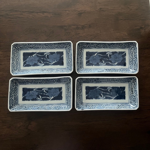 江戸中期 蛸唐草と牡丹 古伊万里 長方形 皿4枚セット 骨董 角皿 長皿