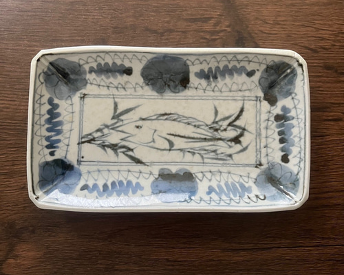 初期伊万里魚紋様角長皿1枚 長皿 antique art nozomi 通販 18333322