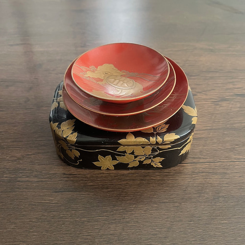 寿亀金蒔絵三組盃 明治 おちょこ・ぐい呑み・徳利 antique art