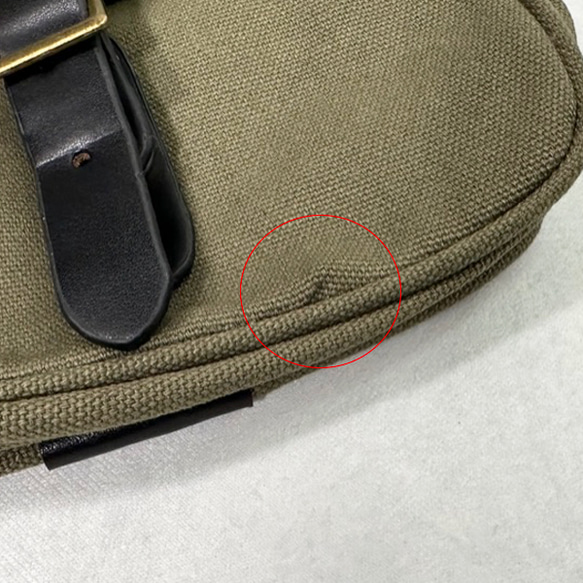【ワケありな逸品】3匹の背中猫シルエット刺繍のキャンバス生地 フラッペミニショルダーバッグ/ポシェット＜カーキ＞ 12枚目の画像