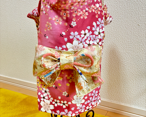 ★新作★完成品☆犬服☆ 女の子用着物 Sサイズ ピンクグラデーション桜吹雪 ☆新作犬服⭐︎犬用着物 女の子用 ピンクグラデーション 桜吹雪