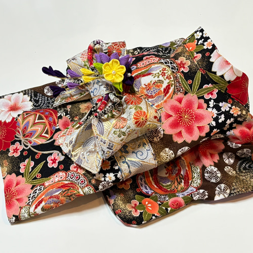 ☆新作犬服⭐︎ つまみ細工帯飾り付き 犬用着物 女の子用 和柄