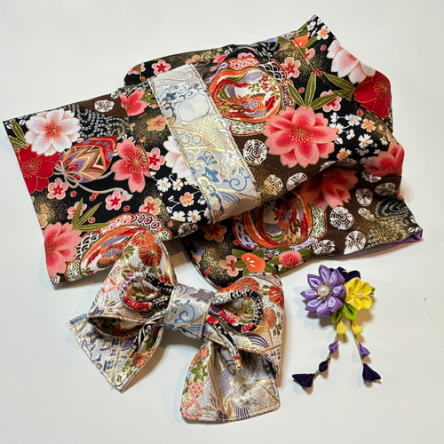 ☆新作犬服⭐︎ つまみ細工帯飾り付き 犬用着物 女の子用 和柄