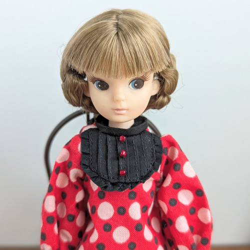 492.イチゴ柄のクラシカルワンピース・黒 ※復刻版初代リカちゃん