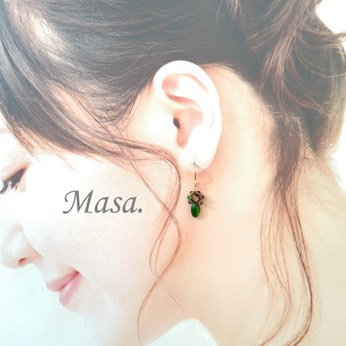 14Kgf】クロムダイオプサイドのアシンメトリーピアス／イヤリング  