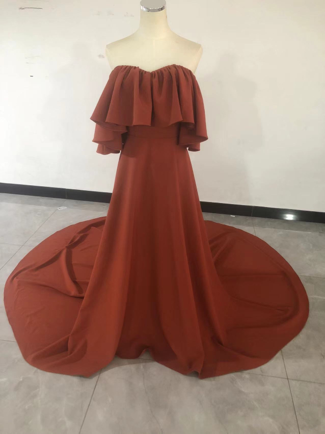 カラードレス テラコッタ色 オフショルダー ロングトレーン 優雅なシルエット 花嫁