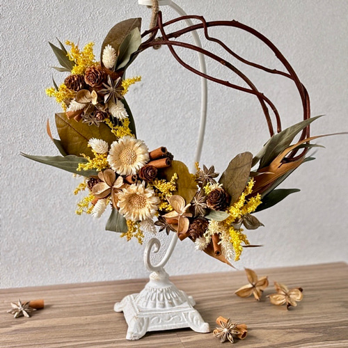 優しく香るシナモン＆スターアニスのナチュラルリース〜ドライフラワー