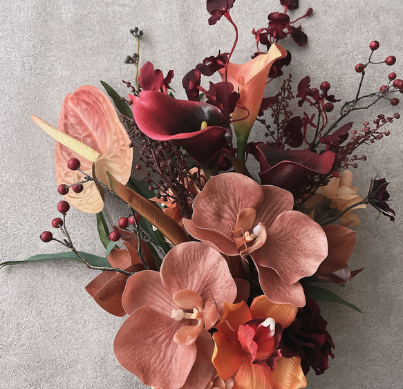 アーティシャルフラワーブーケ 胡蝶蘭、アンスリウム、カラー 胡蝶蘭