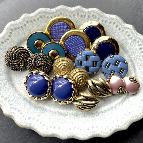 アンティーク風ボタンBOX セット ☆アンティークボタンセット(アソート) – France Antique 銀色アンティーク