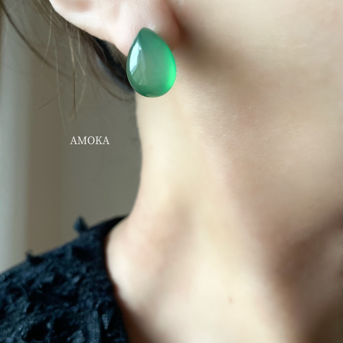 グリーンに魅せられて】14kgfグリーンオニキスペアシェイプピアス