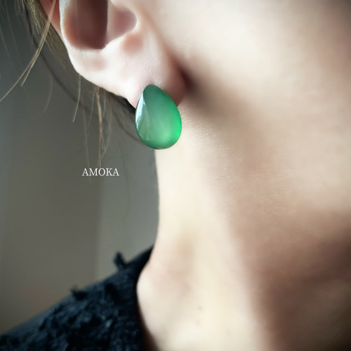 グリーンに魅せられて】14kgfグリーンオニキスペアシェイプピアス