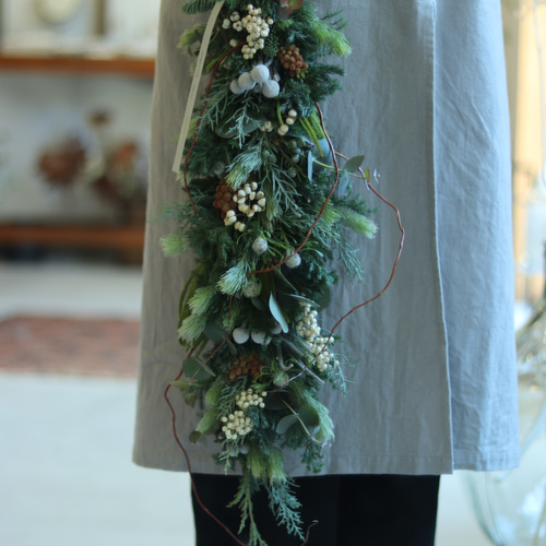 クリスマス2025 縦型スワッグ クリスマス スワッグ お花とアクセサリー