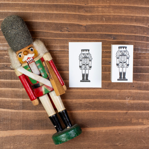 スナップオン　くるみ割り人形　スティーブ Amazon.co.jp: スナップオン くるみ割り人形 Custom Nutcracker