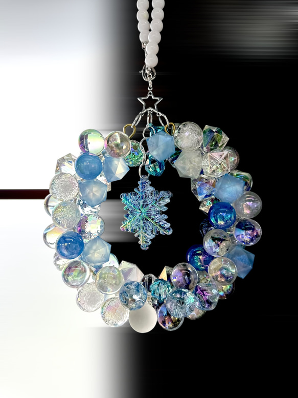 雪の結晶 アクリルビーズのリース ブルー リース happy holidays 通販