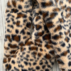 ブラウン豹柄　ボアマフラー　ハンドメイド　ふわもこ　akaneko ボア　猫　ストール　アニマルボア 5枚目の画像