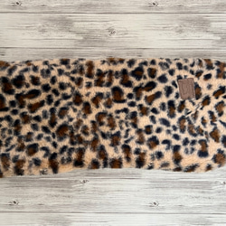 ブラウン豹柄　ボアマフラー　ハンドメイド　ふわもこ　akaneko ボア　猫　ストール　アニマルボア 7枚目の画像