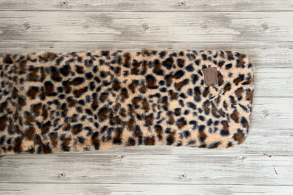 ブラウン豹柄　ボアマフラー　ハンドメイド　ふわもこ　akaneko ボア　猫　ストール　アニマルボア 7枚目の画像