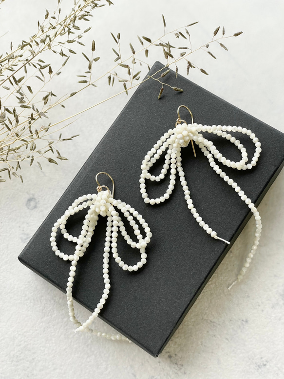 14kgf 天然石　クリソタイルサーペンティン　オパール　マザーオブパールピアス リボンピアス マザーオブパール ギフト プレゼント ブライダル 結婚式