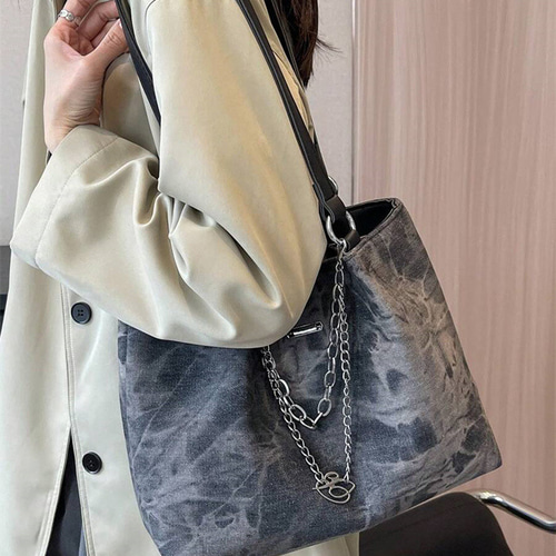 グラフィックデザイン ショルダートートバッグ、チェーン付き、大容量