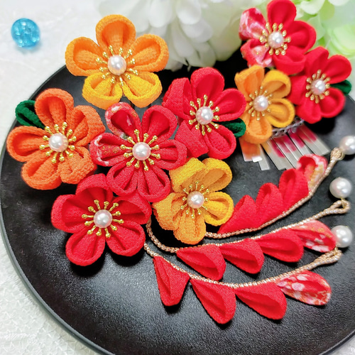 七五三 つまみ細工 髪飾り(赤 秋 オレンジ) 銀ビラ 3才 7才 753 三歳