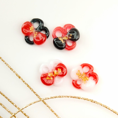 はぴ★様order♡ 赤丸イヤリング込み　NO.100 輪っかの花びら〜『和風/赤』 丸いお花 選べるピアス/イヤリング 浴衣