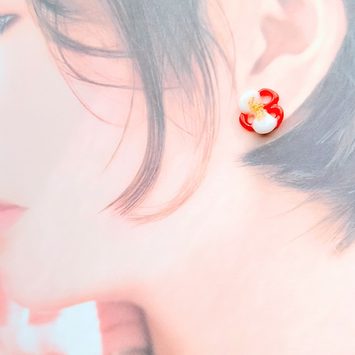 輪っかの花びら〜『和風/赤』 丸いお花 選べるピアス/イヤリング 浴衣