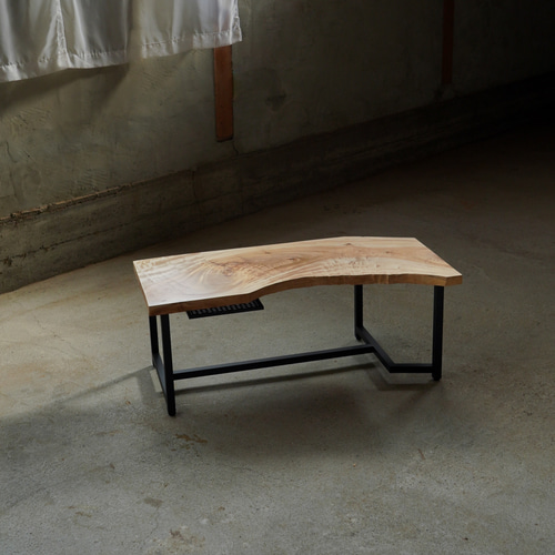 栃 一枚板ローテーブル あると嬉しいリモコンラック付き ローテーブル