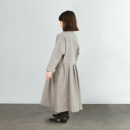 ENFOLD 大きめ　ドルマンスリーブ　ノーカラー　コート　羊毛　ウール　グレー ENFOLD 大きめ ドルマンスリーブ ノーカラー コート 羊毛 ウール