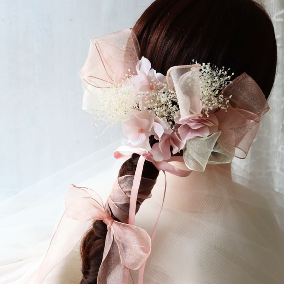 ピンクのサテンリボンとオーガンジーリボンの髪飾り 成人式ヘア飾り