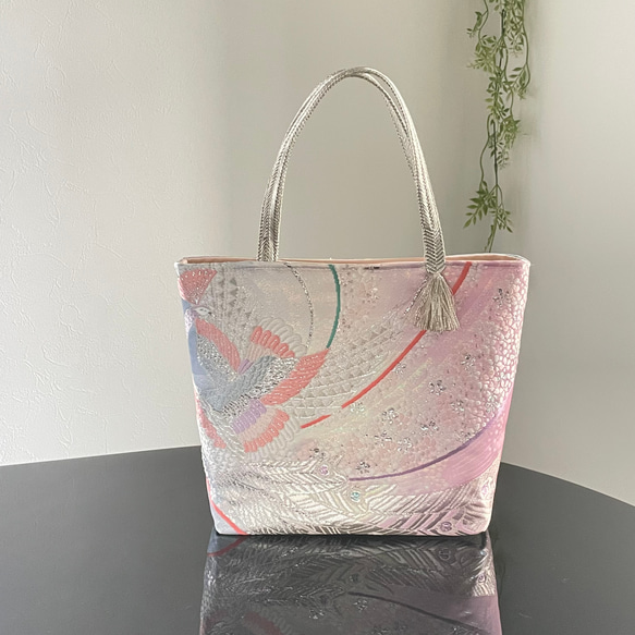 帯リメイクバッグ　桜に宝尽くし　Mサイズ　和装バッグ　帯バッグ 帯リメイクバッグ 桜さくら Mサイズ 和装バッグ 帯バッグ トート