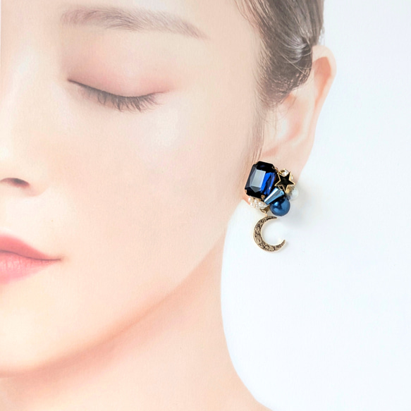 月と星 夜空に輝くピアス/イヤリング ゴールド チタンピアス 8枚目の画像