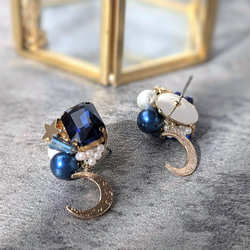 月と星 夜空に輝くピアス/イヤリング ゴールド チタンピアス 7枚目の画像