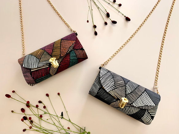 イギリス輸入生地 DEFINITYの軽やかショルダーバッグ スマホポシェット スマホショルダー お財布ポシェット 2枚目の画像