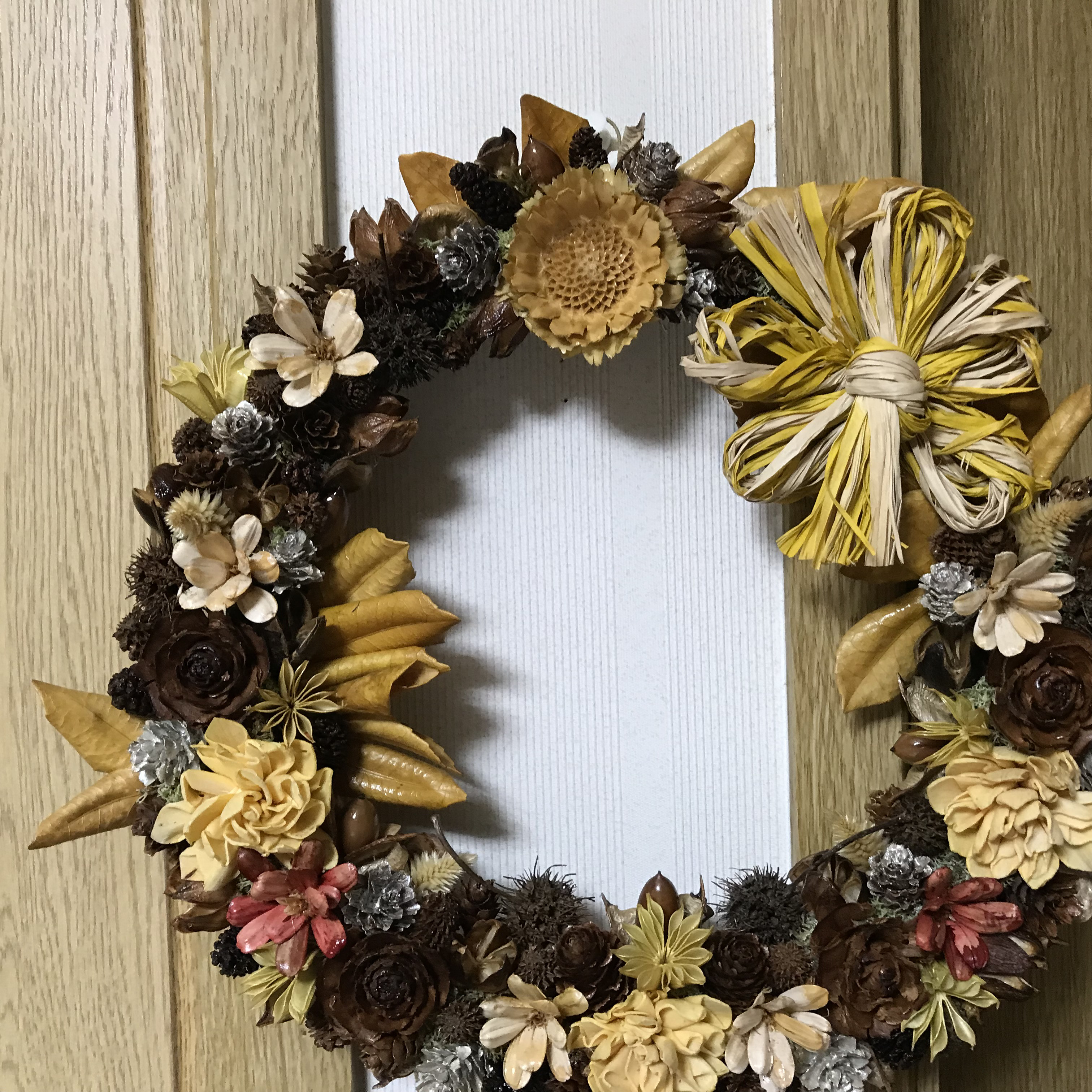 《新作》自然の木の実とお花のオータムリース（1点限定）