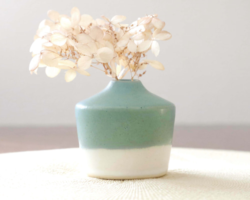 森の緑と白マットのかけ分け一輪挿し 一輪挿し・花瓶・花器