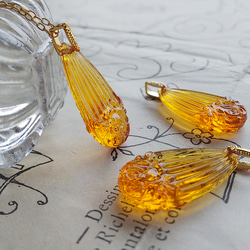 ヴィンテージ　Topaz－Lined薔薇　シンプルで美しいネックレス 8枚目の画像