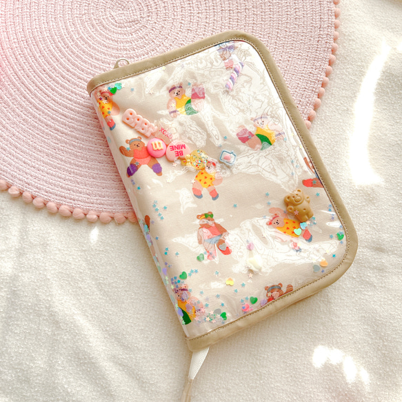 受注製作】ビニール加工♡母子手帳ケース♡ エアロビくまさん 受注製作】ビニール加工♡母子手帳ケース♡ エアロビくまさん