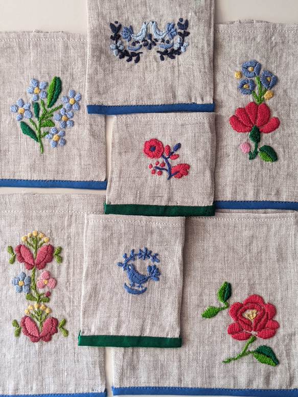 【未使用 レア】ビンテージ　テーブルクロス (ハンガリー　カロチャ刺繍) 未使用 レア】ビンテージテーブルクロス (ハンガリー刺繍)