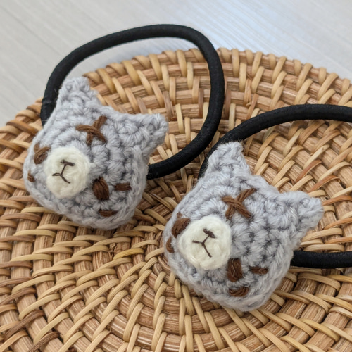 受注生産】ぷっくり あみぐるみ トラ猫 ヘアゴム【2個セット
