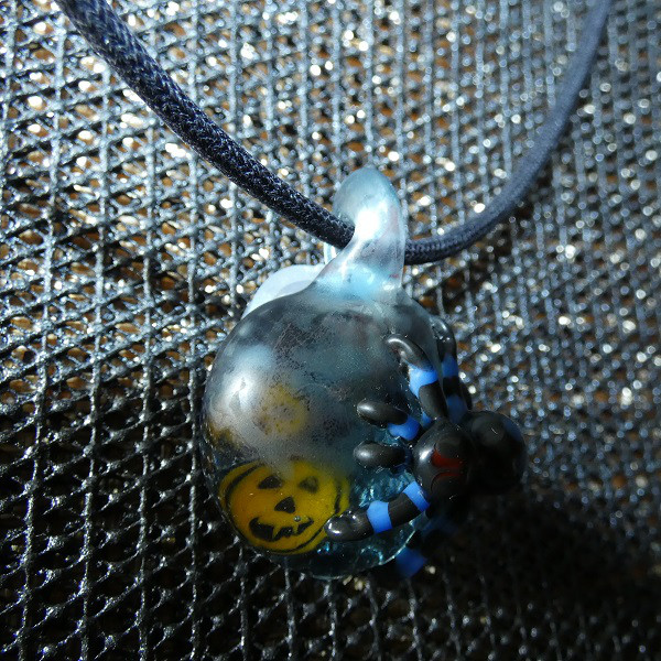 蜘蛛、ぼかしカボチャ（ガラス、とんぼ玉、ハロウィン、蜘蛛、かぼちゃ）