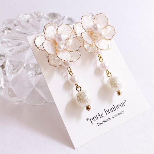 8]氷花＊雪の結晶フラワー(ゴールド)2wayお花ピアス/イヤリング