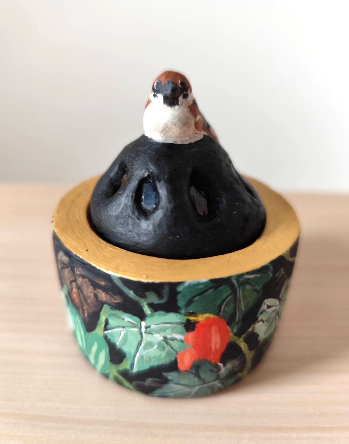 雀さんとカラスウリの小箱