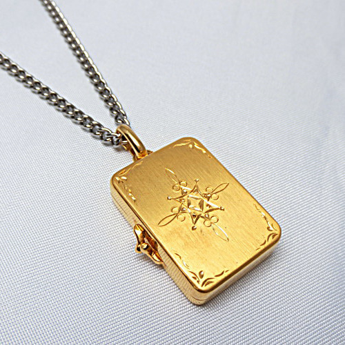 ｋ18刻印入りピルケースペンダント ピルケース/小物入れ ネジ式 ペンダントトップ K18ゴールド 18金 6.1g