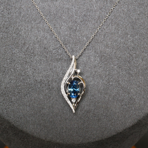 ブルーサファイア1カラットアップ 流線デザインスターダスト梨地