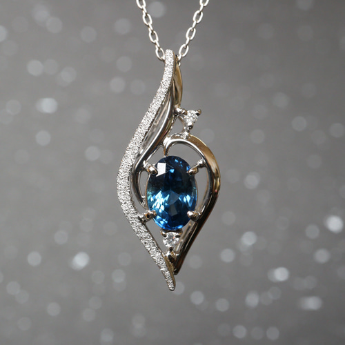 ブルーサファイア1カラットアップ 流線デザインスターダスト梨地