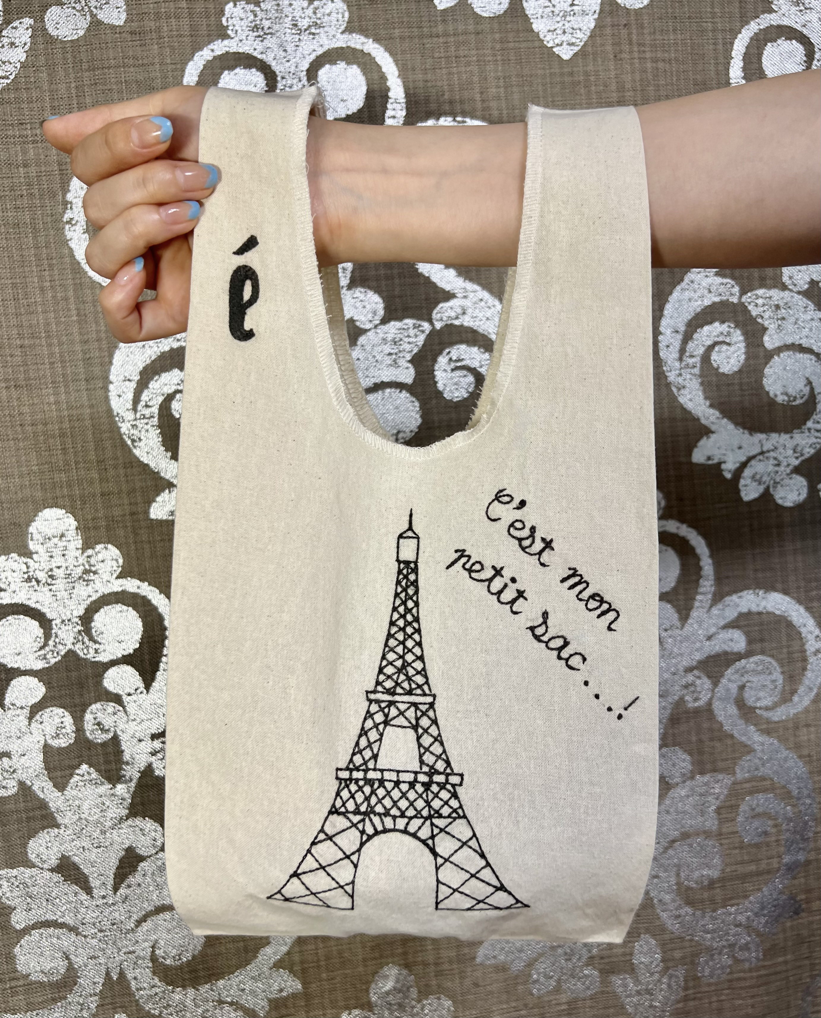 ［アートピース］オートクチュール刺繍マルシェバッグ（ミニ）　エッフェル塔