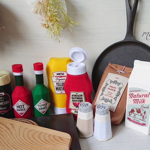 受注製作】フェルト ままごと 調味料 塩・胡椒セット おもちゃ・人形