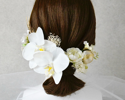 胡蝶蘭♡お花髪飾り♡成人式♡卒業式♡結婚式♡白無垢♡和装♡着物♡前撮り♡披露宴 幸せを運ぶ胡蝶蘭の髪飾り