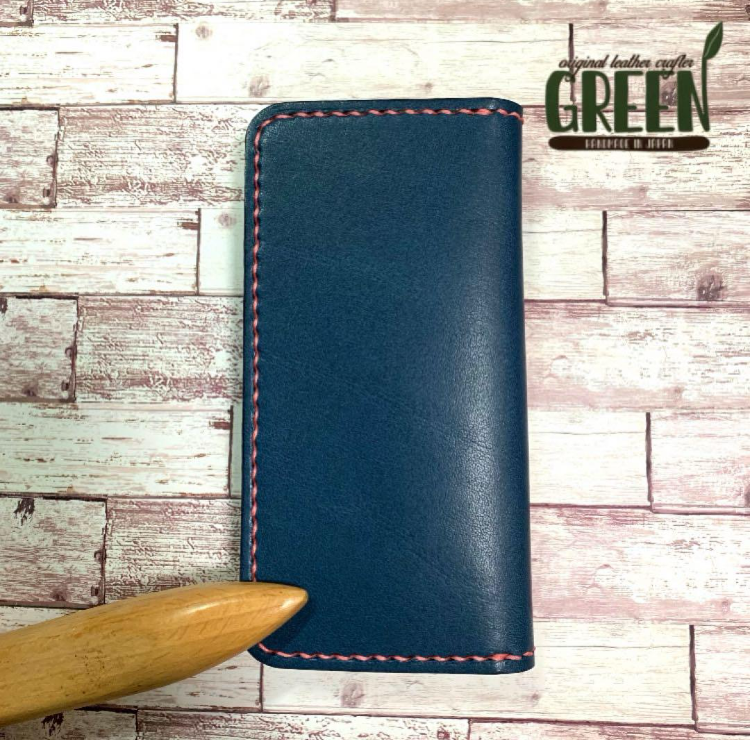 サイドポケット付き　栃木レザー　ネイビー×ヌメ革　iPhoneケース　スマホケース　本革　手帳型　バイカラー　オシャレ